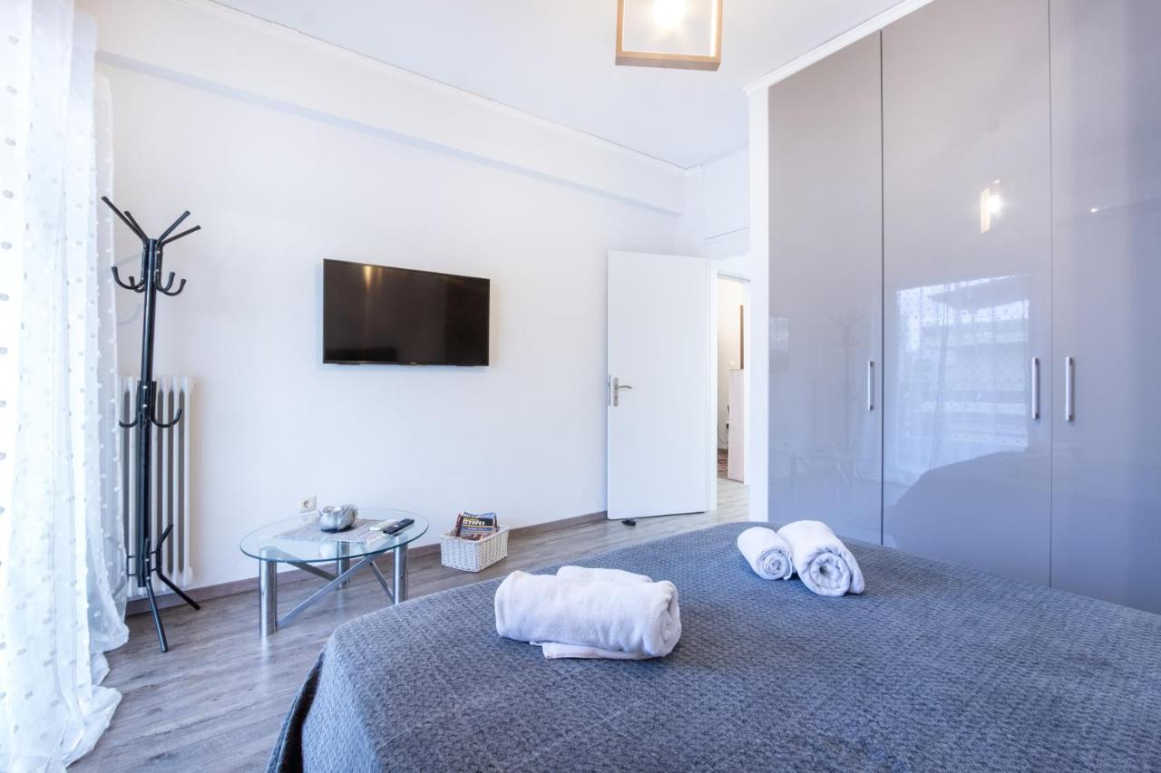 Apartment With Parking Near Medical Center 雅典 外观 照片